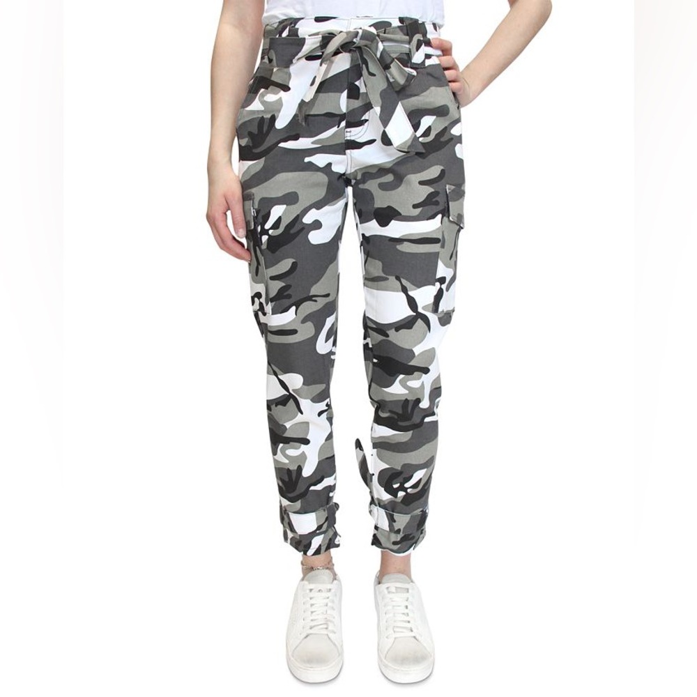 ALMOST FAMOUS
Crave Fame Camo-Print Belted Tie-Cuff Cargo Jogger Pants